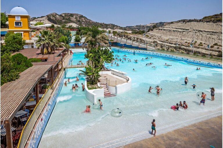 wave-pool-galleryfullwidth (1)
