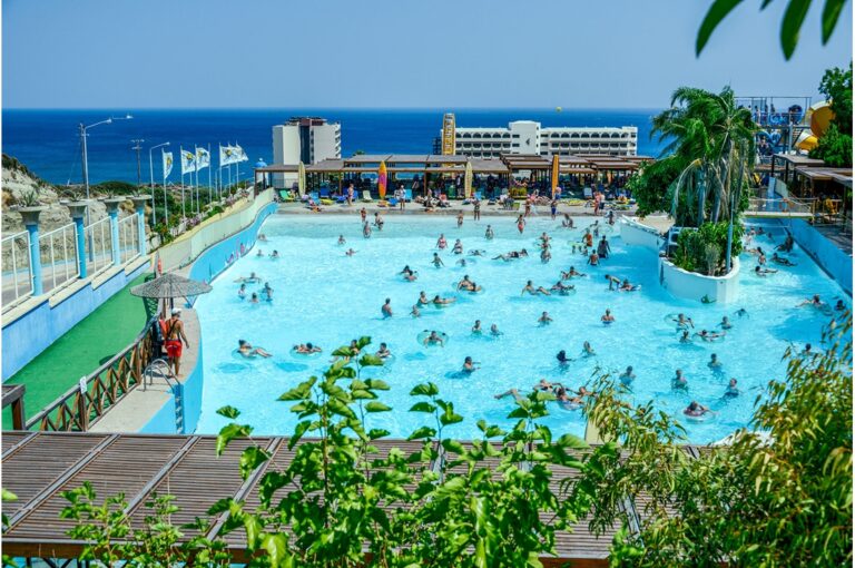 wave-pool-galleryfullwidth